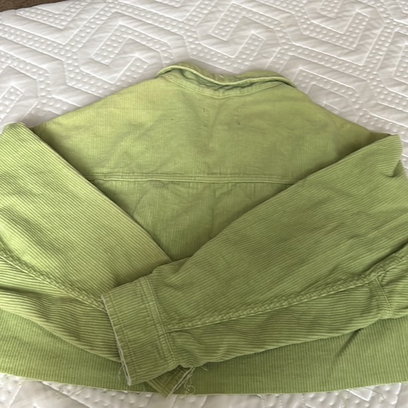 Cropped Green Jean Jacket - Picture 2 of 3